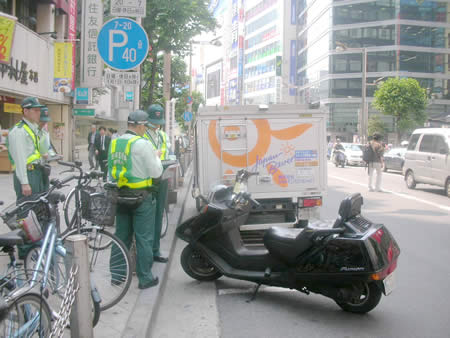 駐車監視員による駐禁取り締まり１