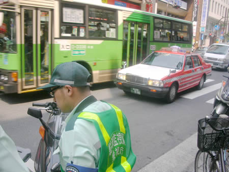 駐車監視員による駐禁取り締まり１